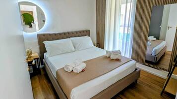 Business Room | Free WiFi