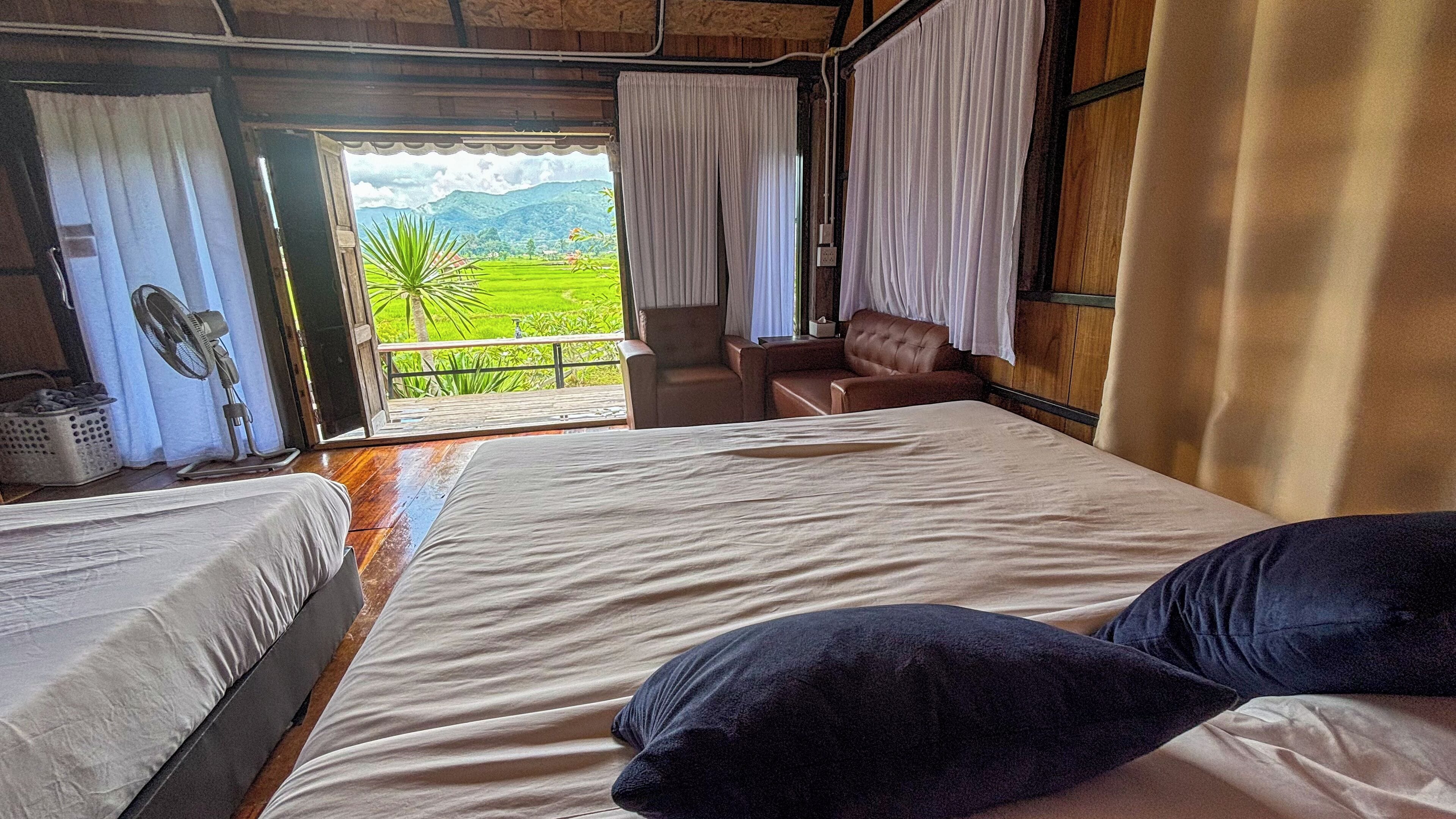 家庭客房, 多張床, 山景 | 獨特裝潢、布置獨特、免費無線上網、床單