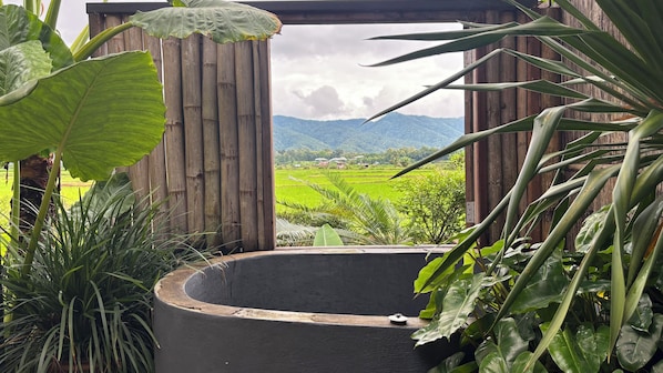 Standard House, Multiple Beds, Hill View | Private spa tub