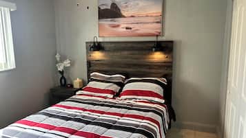 2 soverom, strykejern/-brett, reiseseng for barn og wi-fi