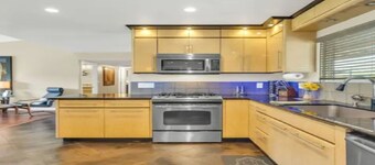 Granite Bay Getaway - Relaxing oasis with Jacuzzi.
