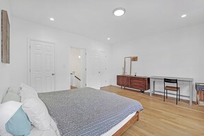 4 bedrooms, WiFi, bed sheets