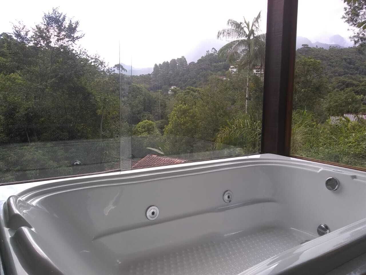 1 habitación, escritorio y espacio para trabajar con laptop 