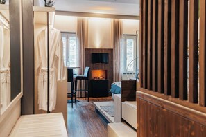 1 habitación, tabla de planchar con plancha, wifi gratis y ropa de cama 