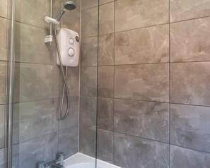 Ducha y secador de pelo