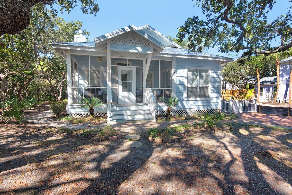 Photo 34 of 🏖️Crystal Beach Cottage-Private Beach Access-Dog Friendly🐾Beachwood Bliss