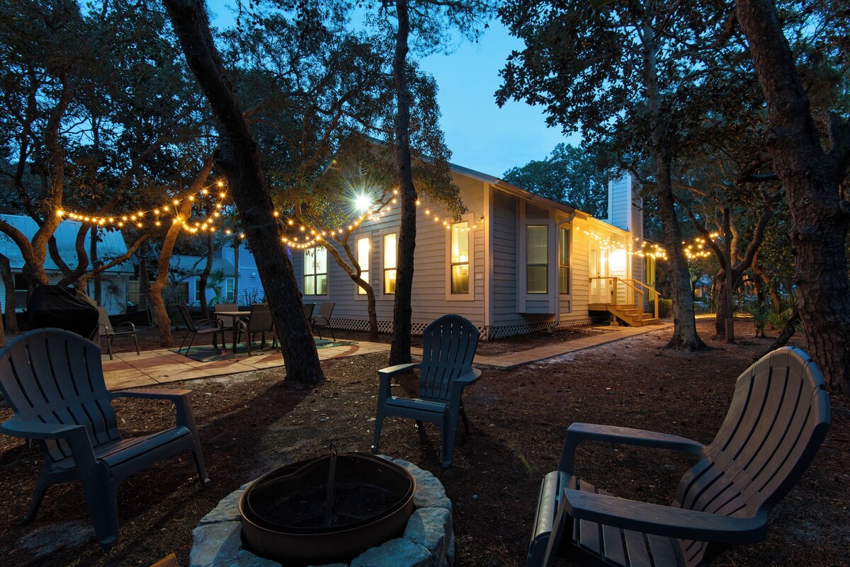 Photo 20 of 🏖️Crystal Beach Cottage-Private Beach Access-Dog Friendly🐾Beachwood Bliss