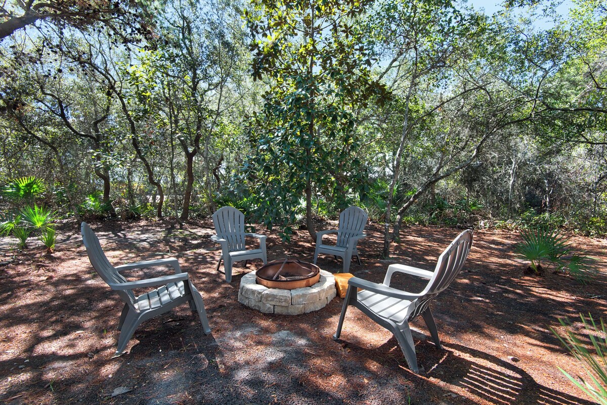 Photo 33 of 🏖️Crystal Beach Cottage-Private Beach Access-Dog Friendly🐾Beachwood Bliss