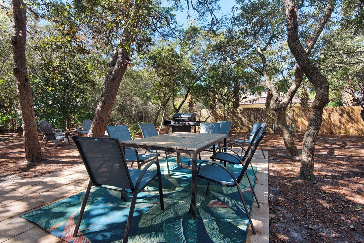 Photo 31 of 🏖️Crystal Beach Cottage-Private Beach Access-Dog Friendly🐾Beachwood Bliss