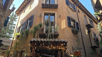 Apartment | Exterior