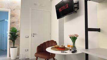 Royal-Suite | 1 Schlafzimmer, schallisolierte Zimmer, kostenloses WLAN