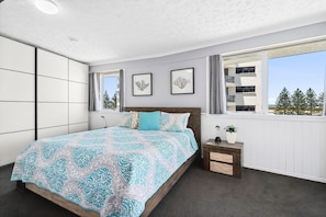 2 chambres, fer et planche à repasser, draps fournis