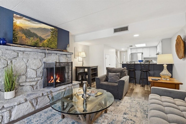 Smart TV, fireplace - Downtown in a Dash! Stylish 2BR Gatlinburg Condo Just Blocks from the Action (Gatlinburg)