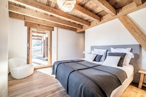 4 Schlafzimmer, Bügeleisen/Bügelbrett, Internetzugang, Bettwäsche