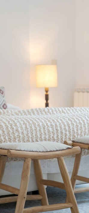 4 dormitorios, tabla de planchar con plancha, Internet y ropa de cama