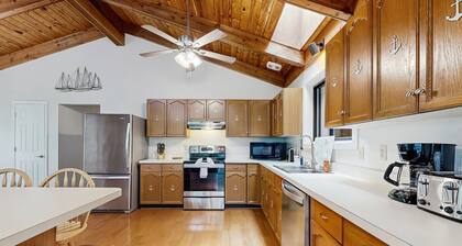 Lakefront Escape with Private Docks, Three-Season Room, and Spacious Bunk Room