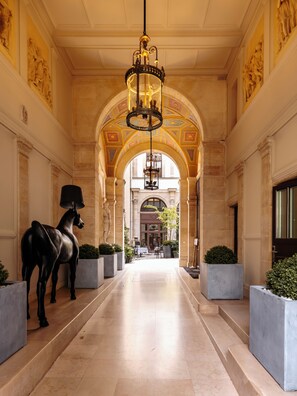 Reception - Hôtel de Pourtalès (Paris)
