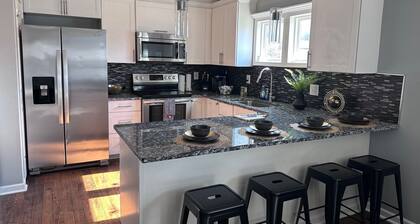 Historic Westside Gem - Backyard Oasis