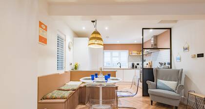 The Printer's Place, Deal