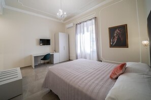 1 camera, Wi-Fi, lenzuola