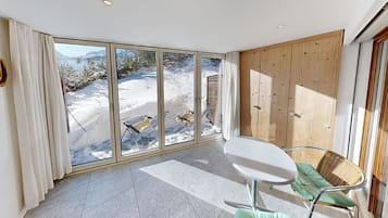 Poestli 1.5 Zimmer | 1 camera, con stile personalizzato, con arredamento individuale