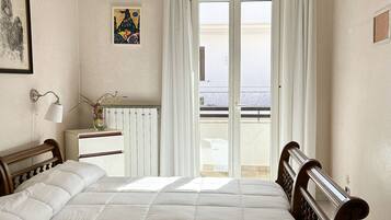4 chambres, fer et planche Ă  repasser, Wi-Fi, draps fournis