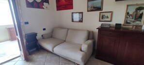 Smart-TV, Bücher, Computerbildschirme