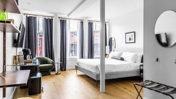 1 bedroom, desk, iron/ironing board, WiFi