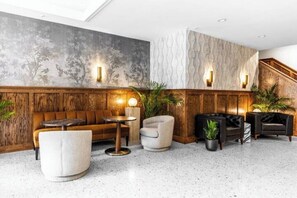 Interior - King Bed Historic Hotel Fast Wi-fi DTWN (Bangor)