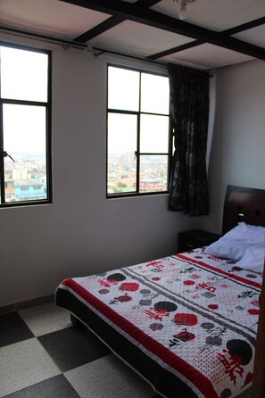 2 bedrooms, WiFi, bed sheets - Hostel Mirador Aukan (Bogotá)