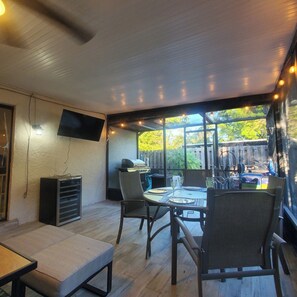 Dining - Villa Iona (Iona)