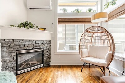 Premier Space Needle View - Walk Score 95 - Free Parking