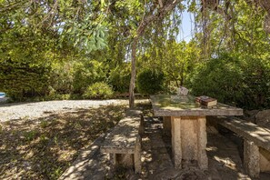 Outdoor dining - PUIG PETIT. Delightful villa ideal for couples or small groups (Pollensa)