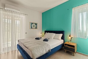 3 slaapkamers, een strijkplank/strijkijzer, wifi, beddengoed