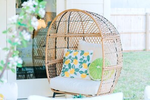 Terrace/patio - Family Holidays at Two Homes, sleeps 13, 1mi to Nights of Lights, near beach (St. Augustine)