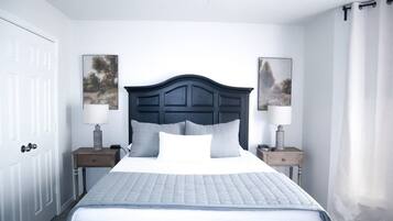 3 chambres, fer et planche à repasser, lit parapluie, Wi-Fi gratuit