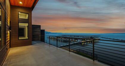 PK Casa Azul | Brand new home! | Sleeps 12 w second living room