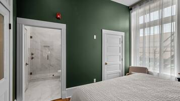 1 chambre, fer et planche Ă repasser, draps fournis