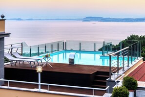 Piscina all'aperto