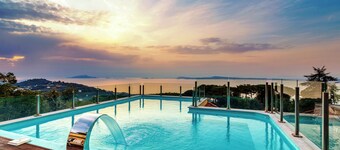 5 Bedroom, 5 Bathroom Luxury Villa With Pool and Sea View, Sorrento, Italy