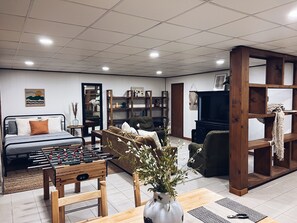 Game room - Hickory Hollow: Boone's Best Adventures (Boone)