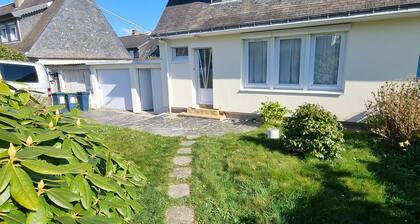 Maison cosy proche plage, centre-ville et base sous-marine