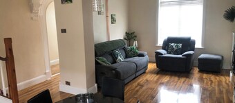 Darlington Delight - Spacious 3 Bedroom House