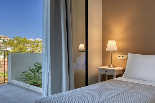 Lemonia Suites in Ikaria 1
