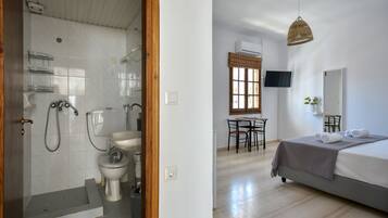 1 bedroom, iron/ironing board, travel crib, free WiFi