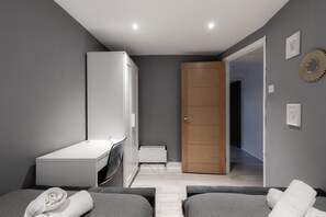 Economy Apartment, Private Bathroom (2) | Desk, laptop workspace, iron/ironing board - Edgware Road apartments (London)
