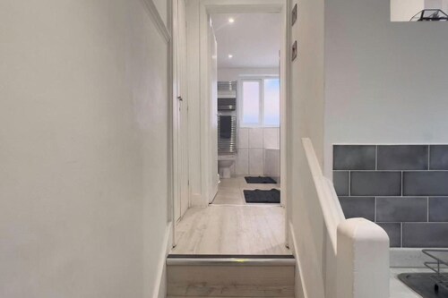 Apartmentsleeps8-wifi-famillyfriendly-citycentre