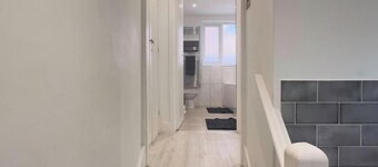 อพาร์ตเมนต์พักได้ 8 คน - Wi-Fi - เหมาะสำหรับครอบครัว - ใจกลางเมือง