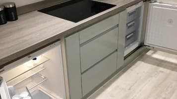 Apartment | Private kitchen | Fridge, microwave, oven, stovetop