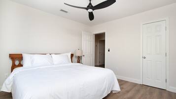 2 bedrooms, free WiFi, bed sheets